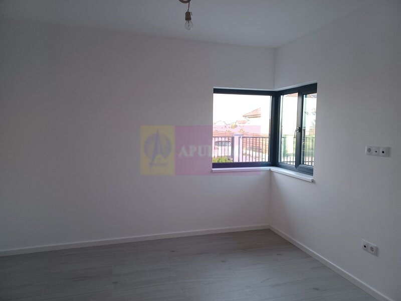 Casa noua parter 162 mp, curte 504 mp, Sabareni